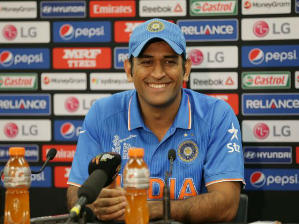 ms dhoni interview reply