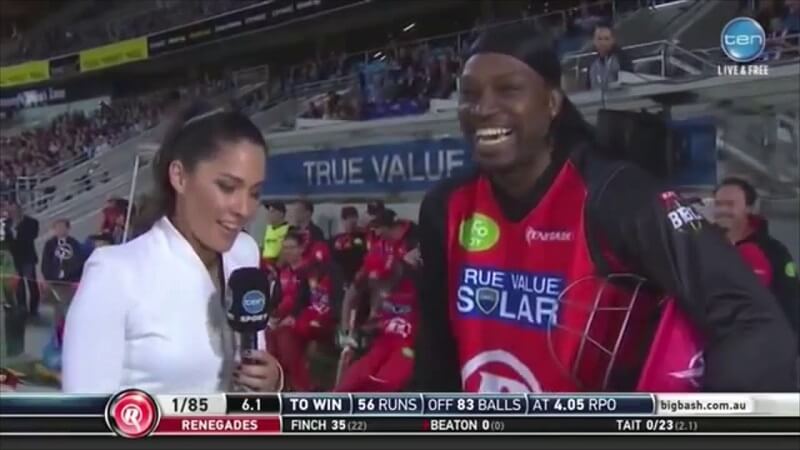 chris gayle, awkaward moment with interviewer (1)