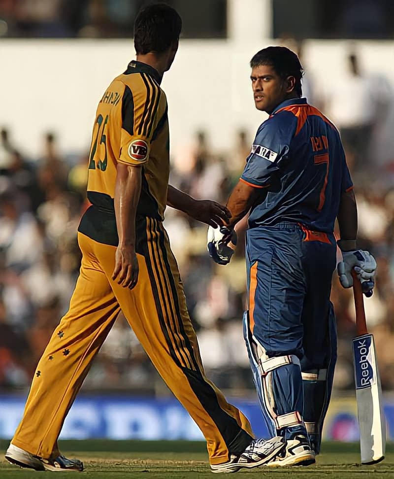 Dhoni angry