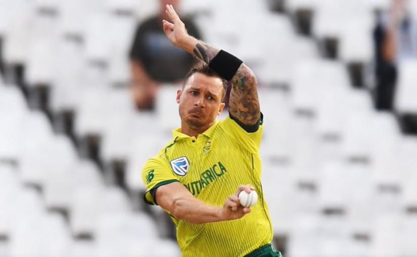 Dale Steyn bowling