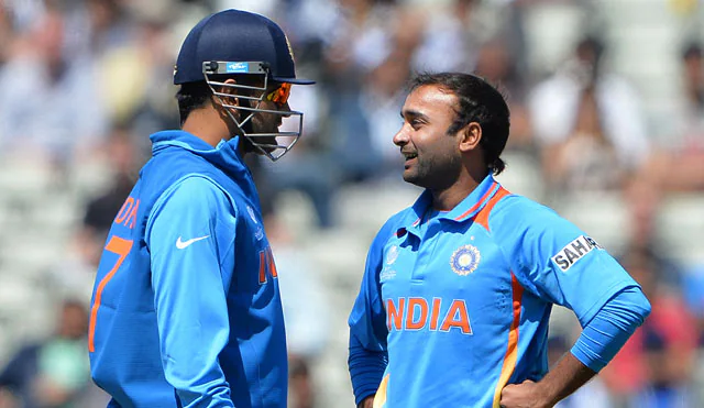 dhoni amit mishra